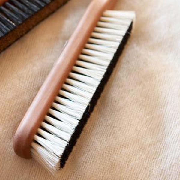 Comb for brushing cashmere