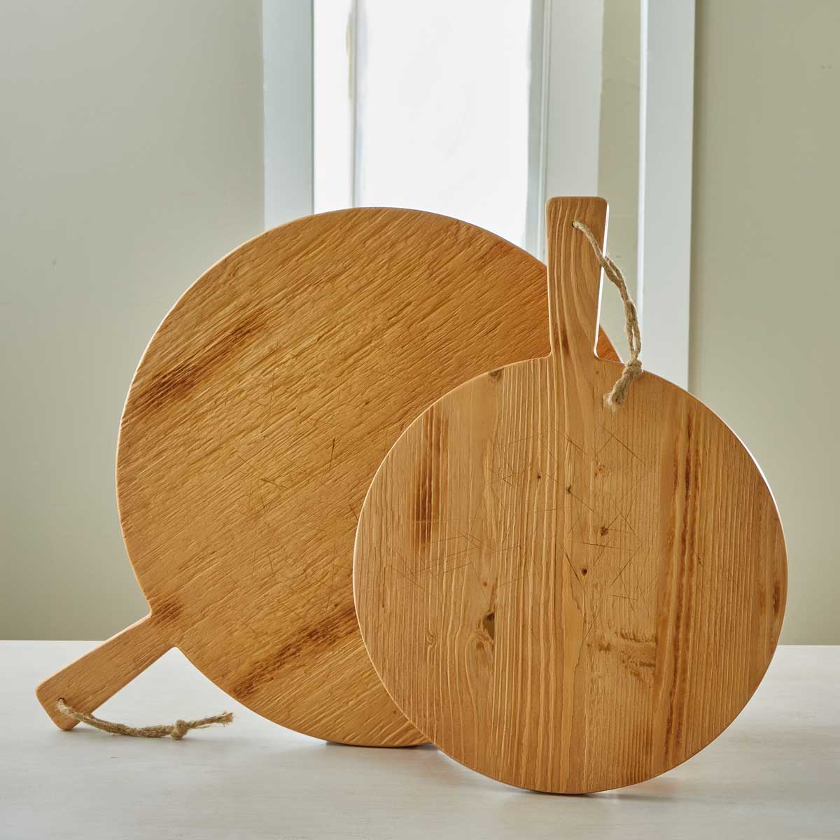 ROUND SERVING BOARDS