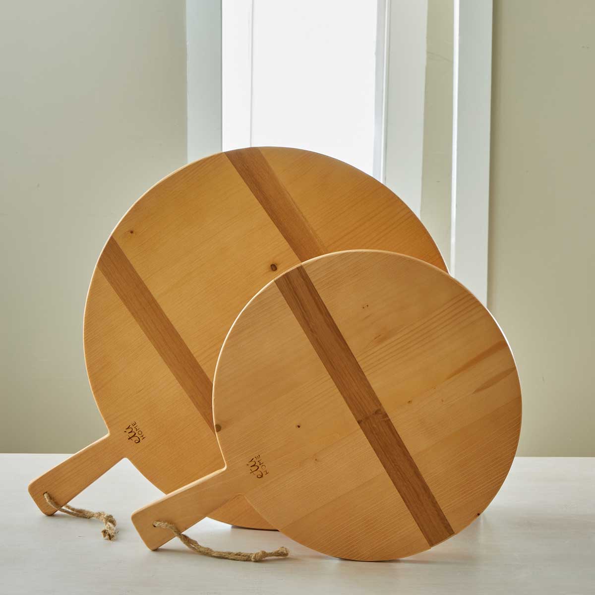 ROUND SERVING BOARDS