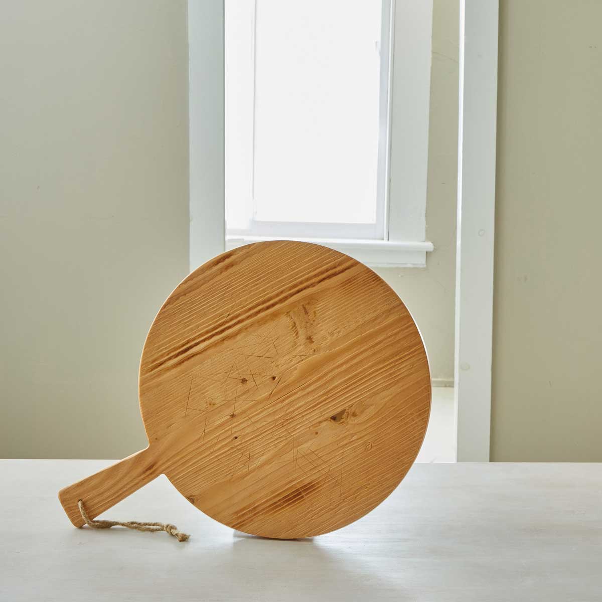 ROUND SERVING BOARDS