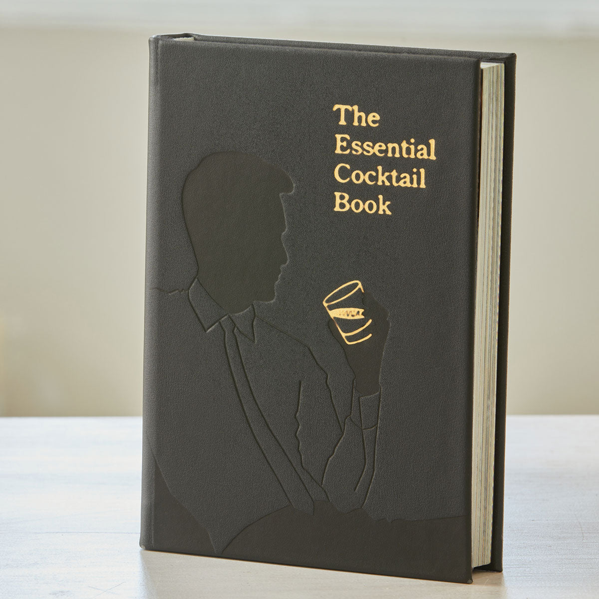 THE ESSENTIAL COCKTAIL BOOK