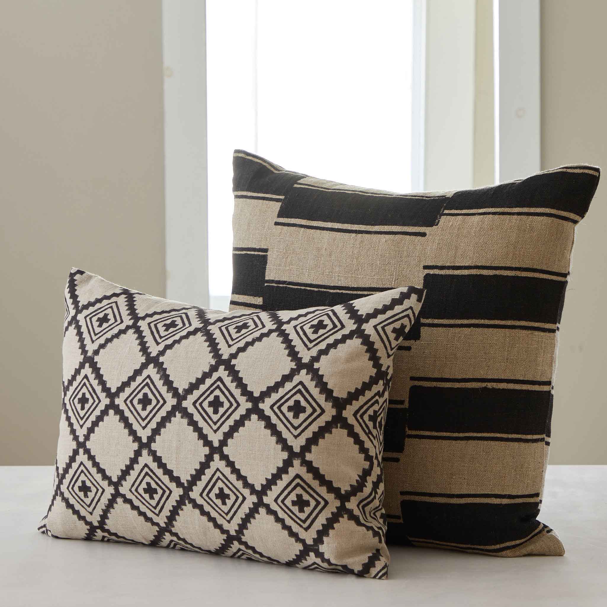 HANDMADE TEXTURED PILLOWS - Privet House Supply