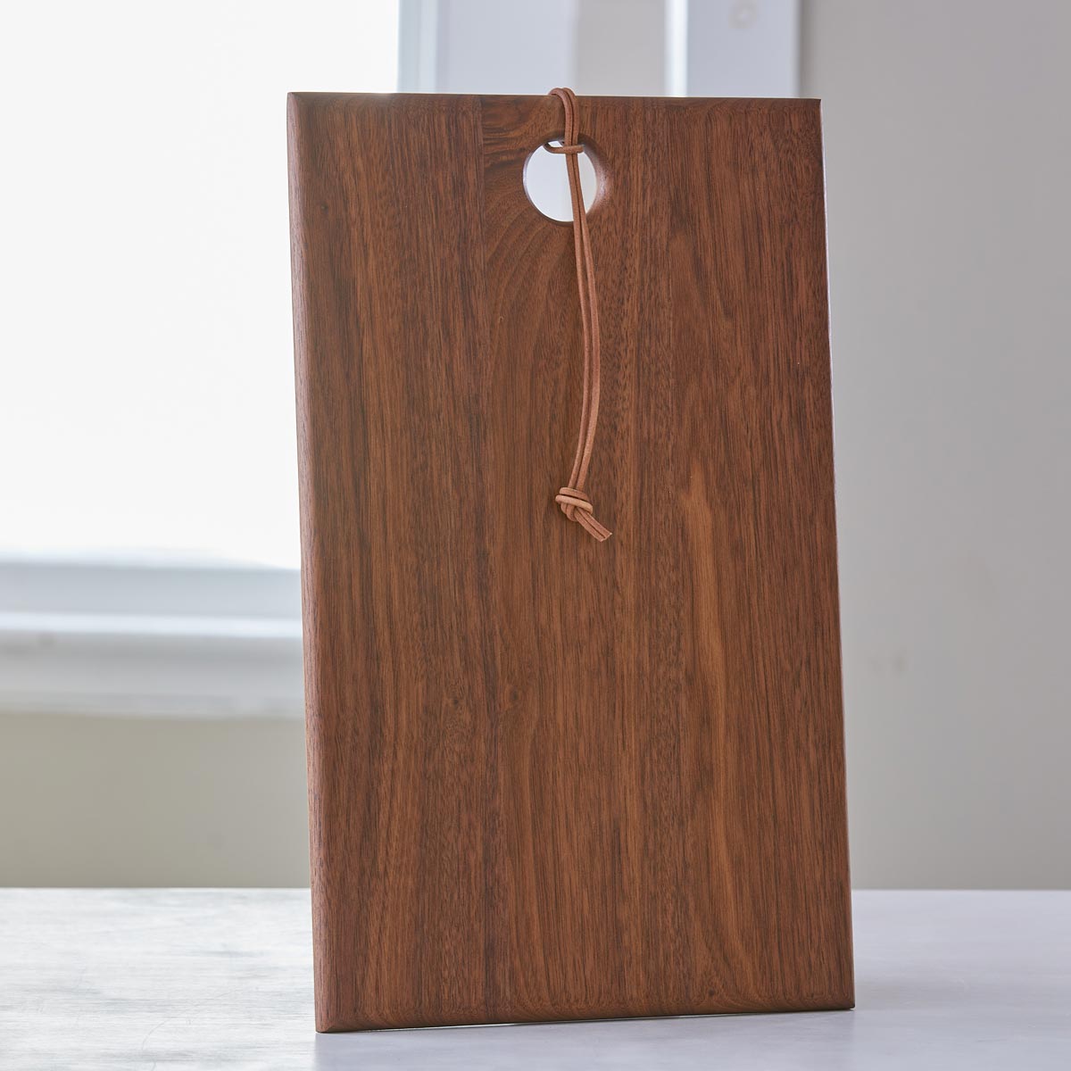 HANDMADE WALNUT SERVING BOARD