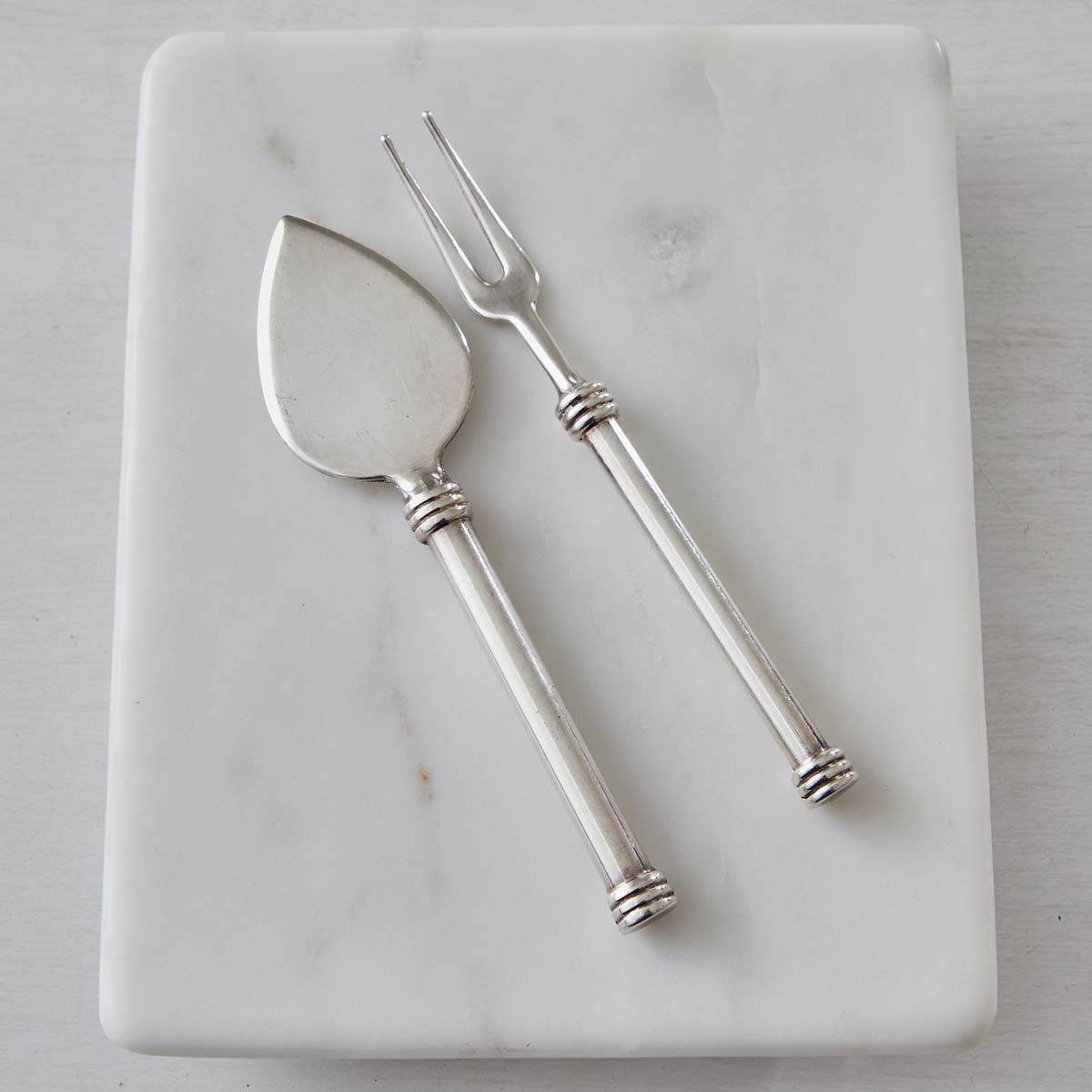 VINTAGE SILVER PLATE 2-PIECE CHEESE SET