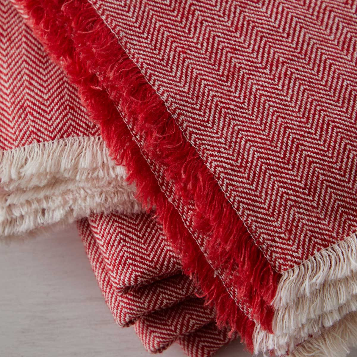 HERRINGBONE FRINGED NAPKIN - RED