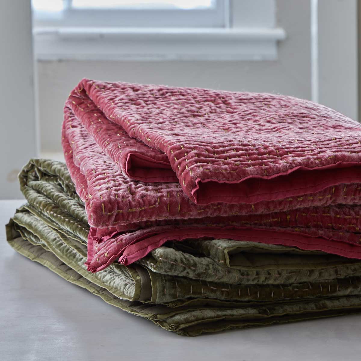 QUILTED SILK VELVET THROWS