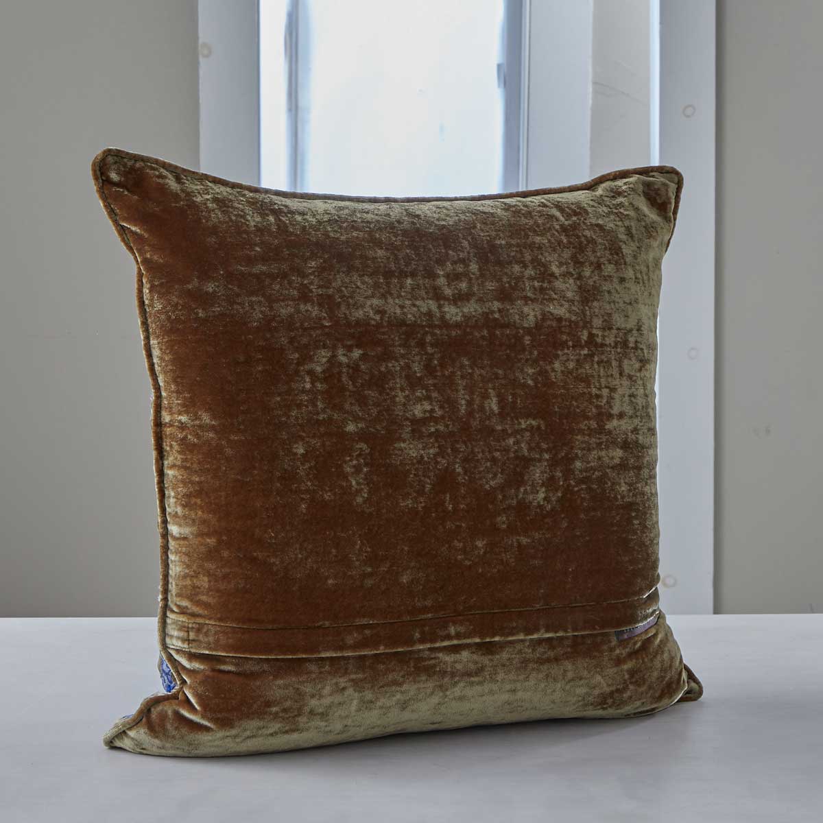 LAVISH SILK VELVET PILLOWS