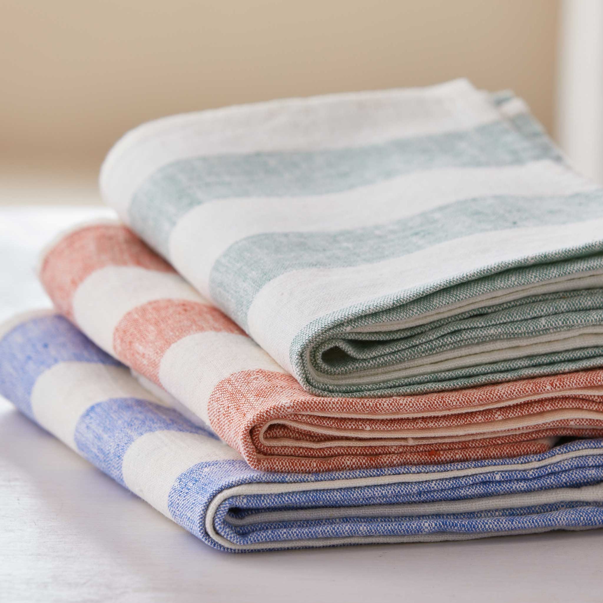 Waffle Kitchen Towel in Various Colors. Bath Towel. Linen-cotton