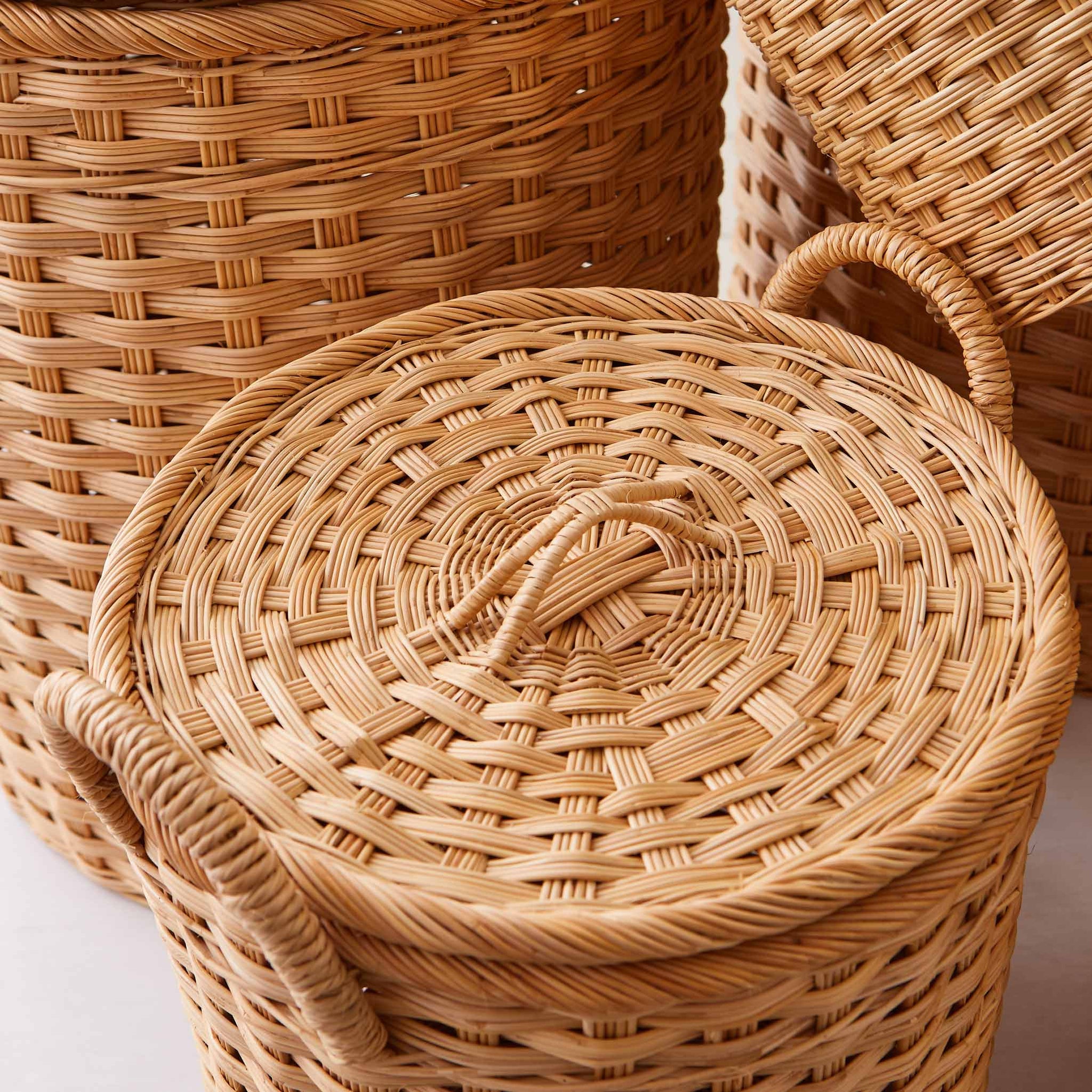 large round wicker baskets